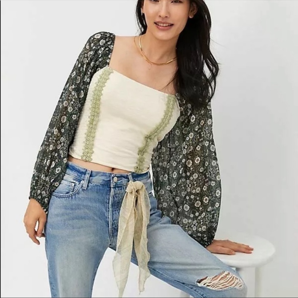 Anthropologie Balloon  Sleeves top